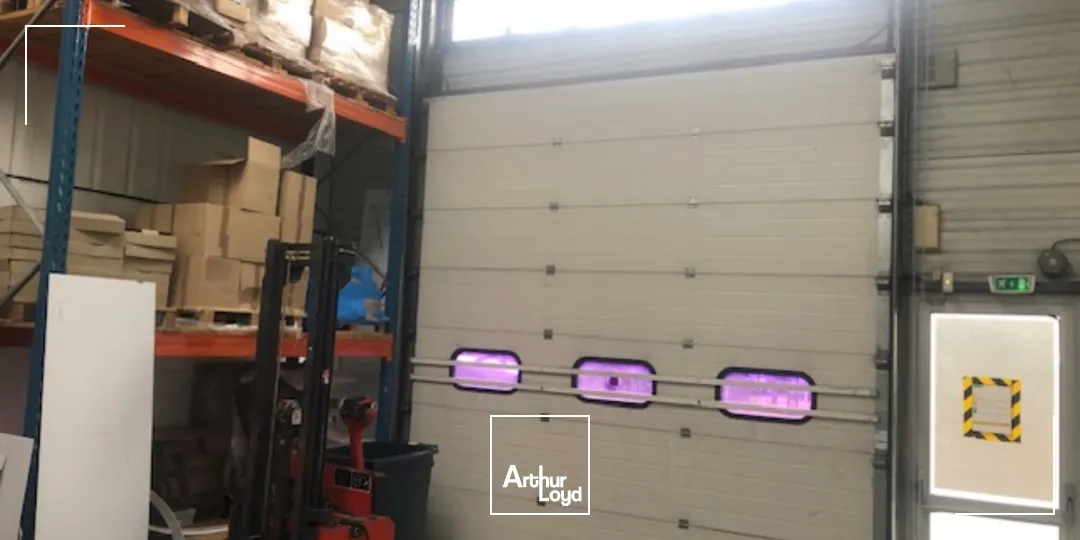 Locaux d'activité à vendre ou à louer à SAINT ETIENNE 42000