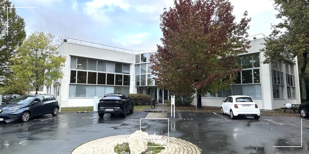 A louer - Plateau de 222 m² de bureaux climatisés - Mérignac à proximité du tram