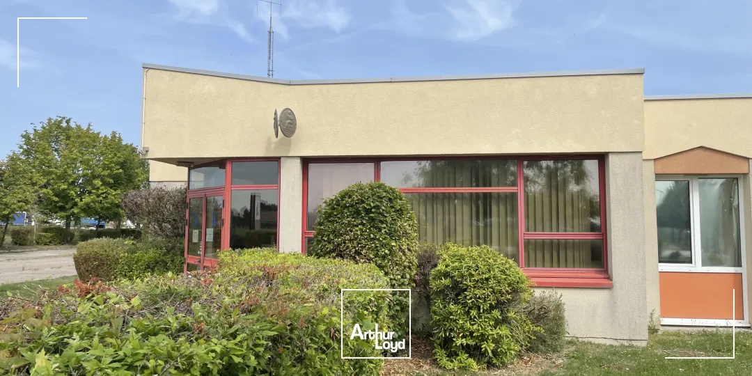 Bureaux à vendre à LA MADELEINE DE NONANCOURT 27320