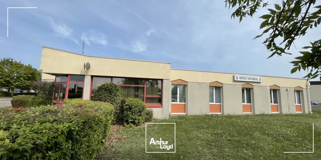 Bureaux à vendre à LA MADELEINE DE NONANCOURT 27320