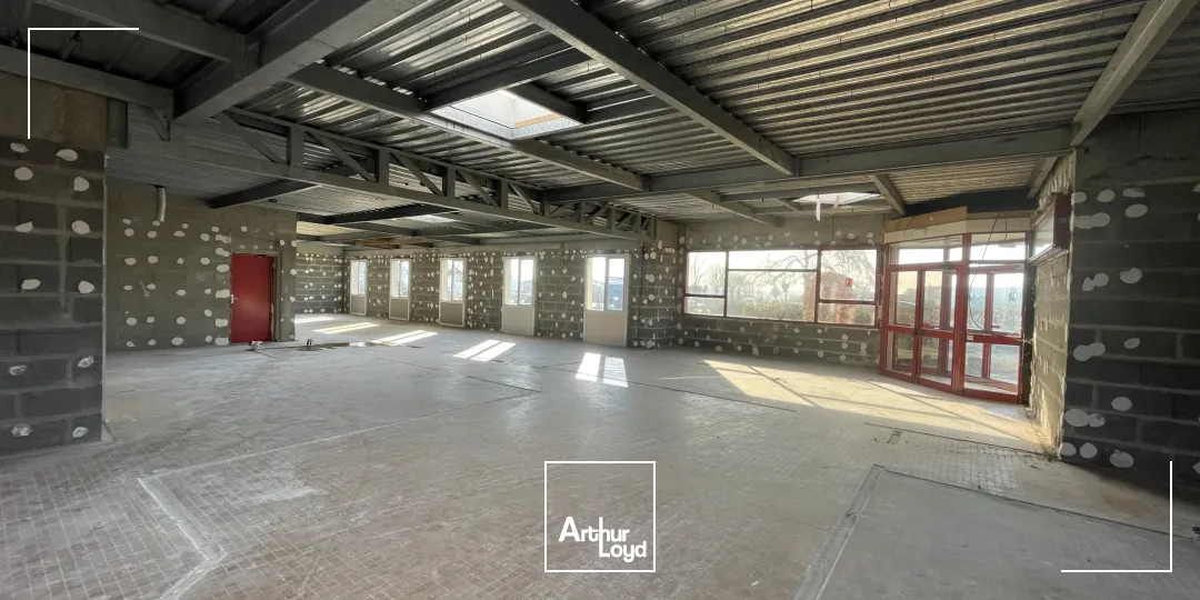 Bureaux à vendre à LA MADELEINE DE NONANCOURT 27320