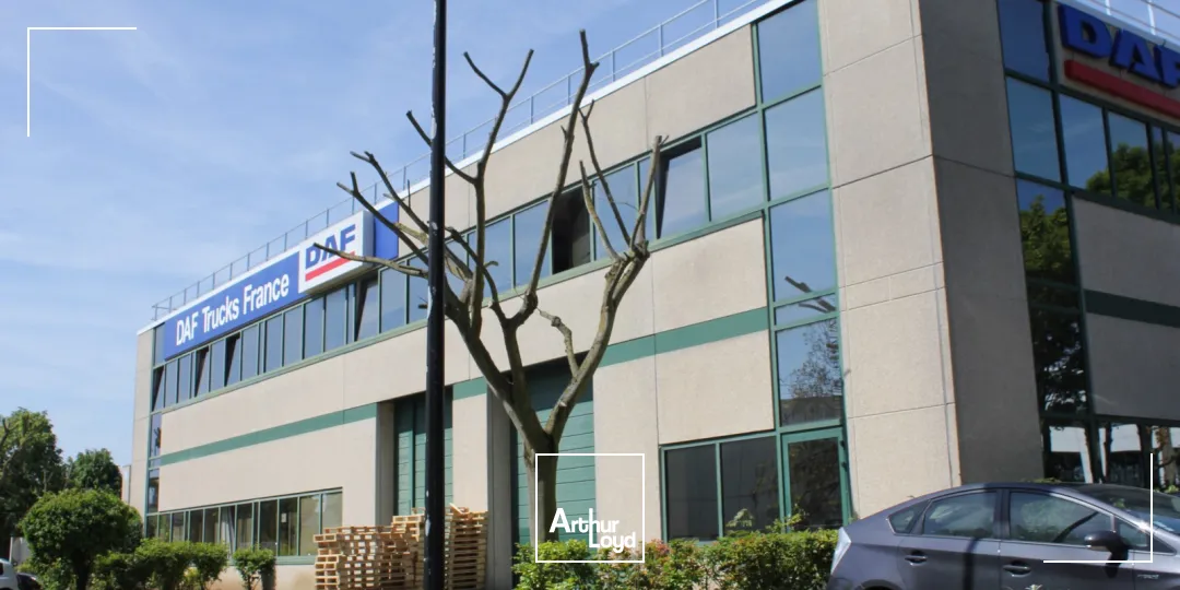 Locaux d'activité/bureaux en location 407 m² divisibles à Villepinte Paris Nord 2 - Accès CDG rapide - Proximité centre commercial IKEA et Usine Center