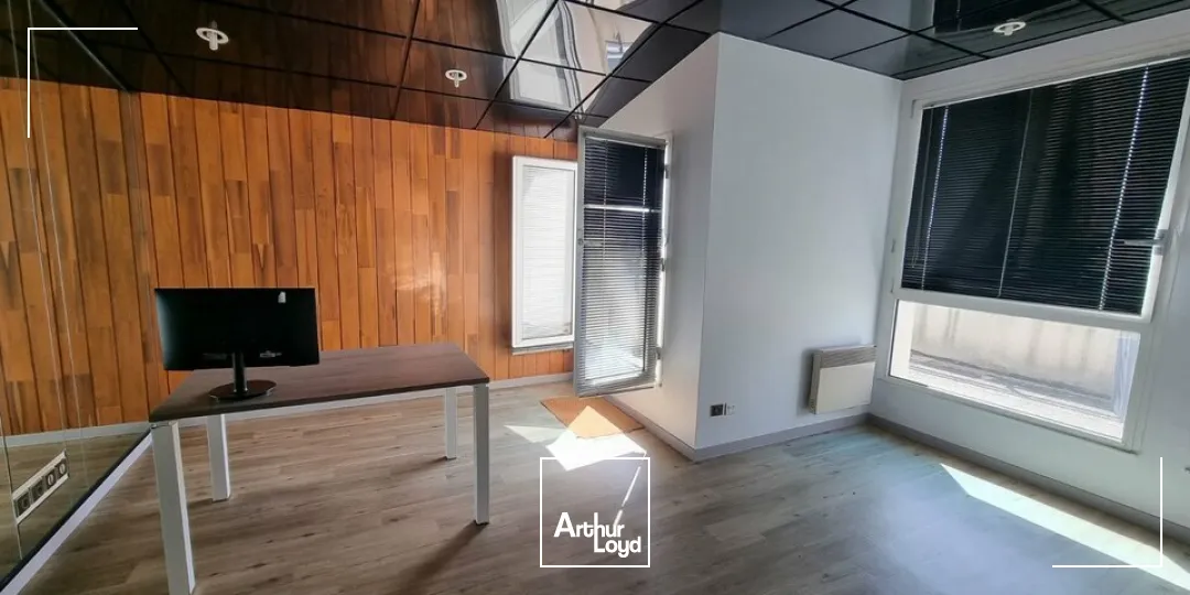 À louer  Bureaux 120 m² avec terrasse  Centre-ville de La Roche-sur-Yon