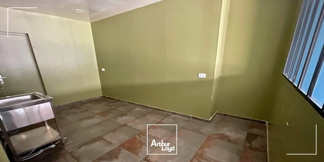 BOURGES CENTRE - A LOUER - LOCAL COMMERCIAL DE 55 M²