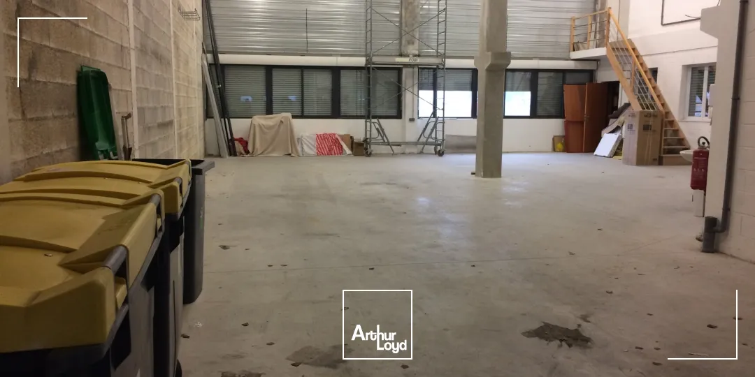 SOISSONS (02200) - ZAC des Entrepôts -Entrepôt brut loué sous bail - vente à l'investissement.