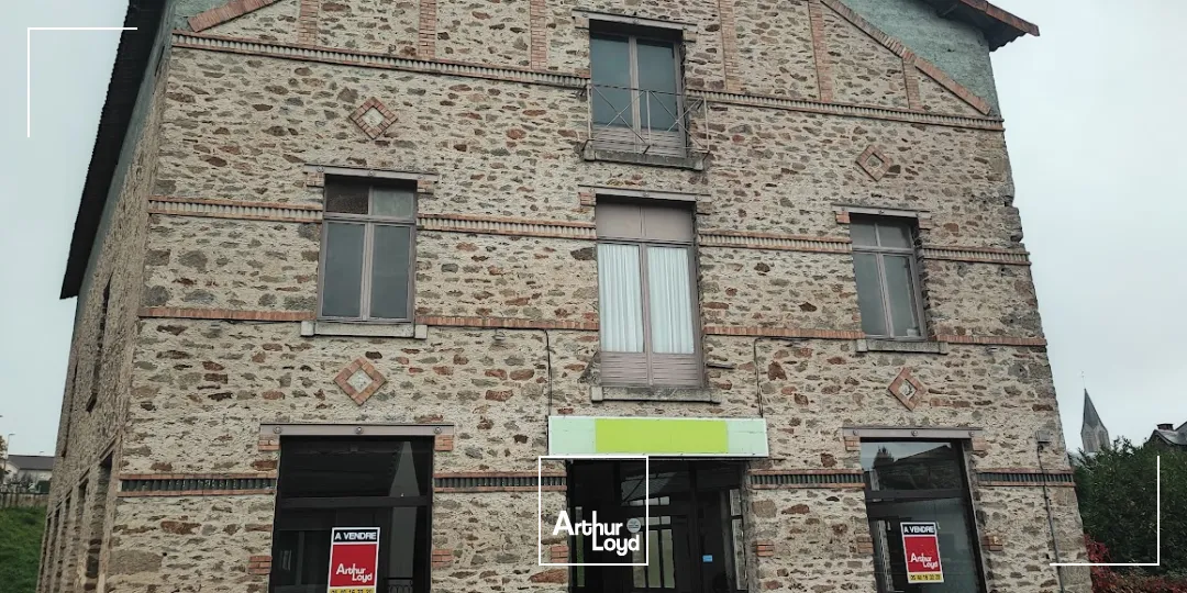A vendre CHALUS immeuble en parfait état à aménager de 900 m² environ