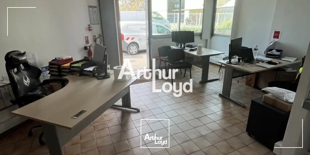 Location locaux mixtes 298 m² - Mandelieu