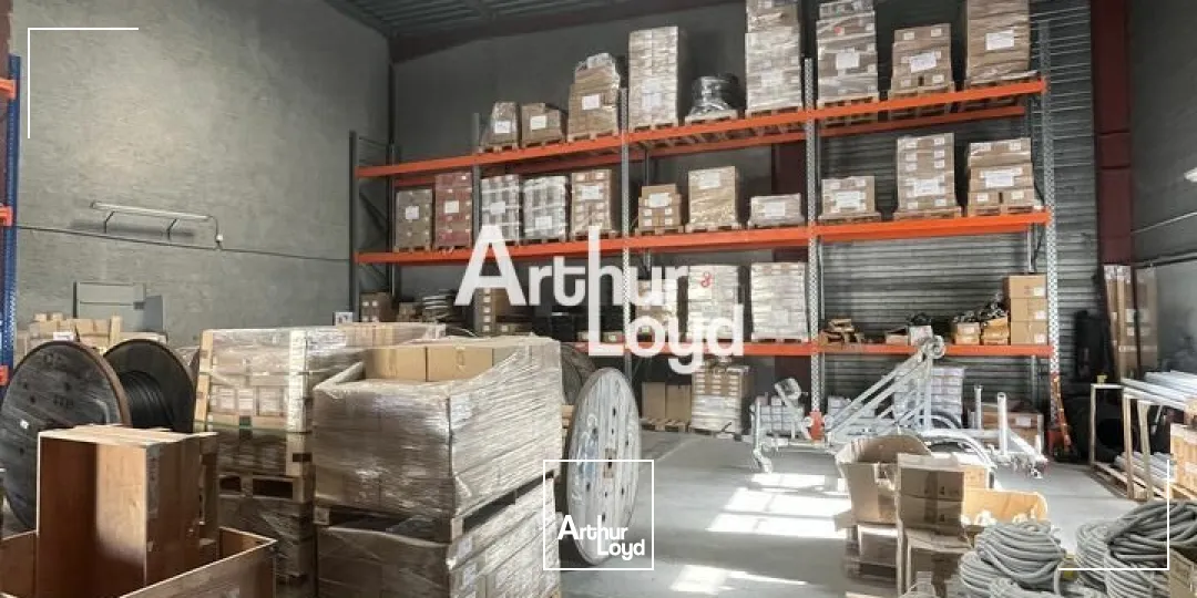 Location locaux mixtes 298 m² - Mandelieu