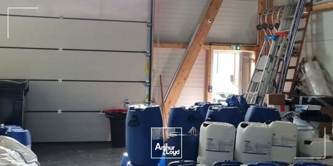 À louer  Poitiers Sud - Local d'activité de 145 m² dans une zone économique dynamique avec excellente accessibilité