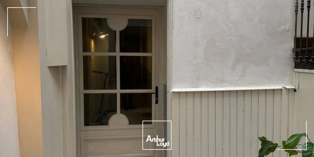 DAX rue piétonne - Local commercial avec grandes vitrines - IDEAL ENSEIGNE