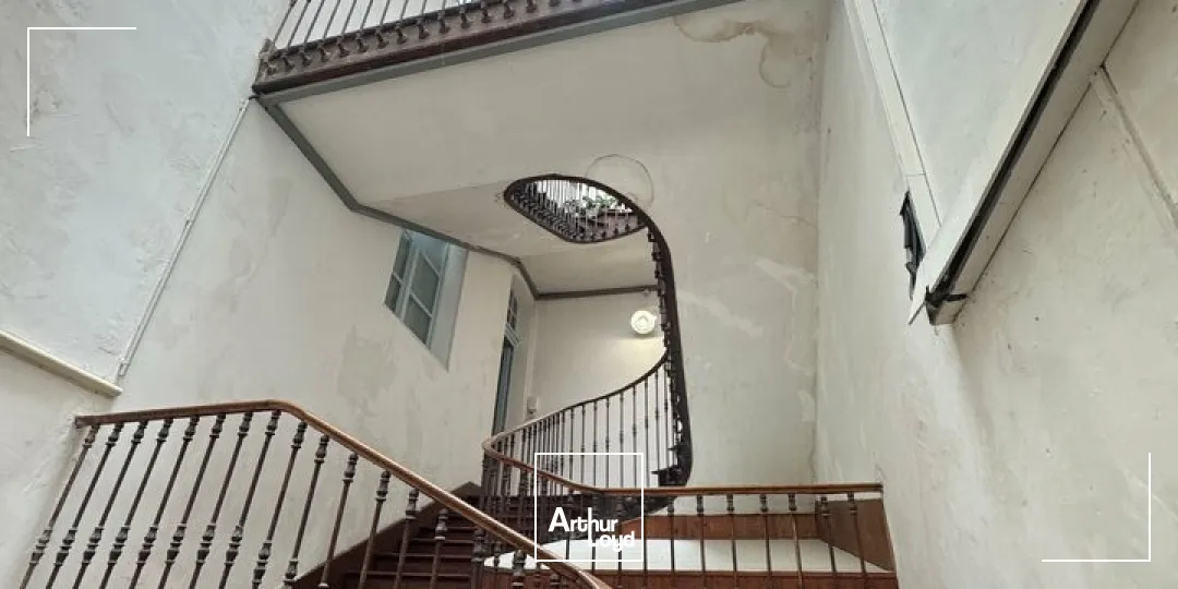 DAX rue piétonne - Local commercial avec grandes vitrines - IDEAL ENSEIGNE