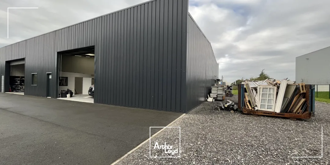 À LOUER - LOCAUX D'ACTIVITÉ MIXTES BUREAUX & STOCKAGE - GRANDE-SYNTHE