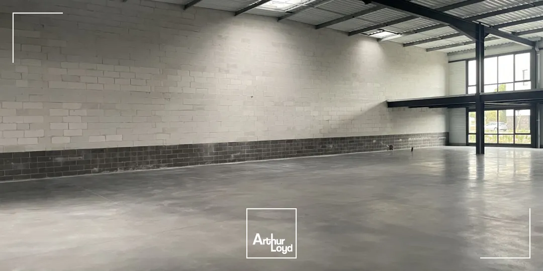 Cellule d'activité neuve à louer - Arras axe passant