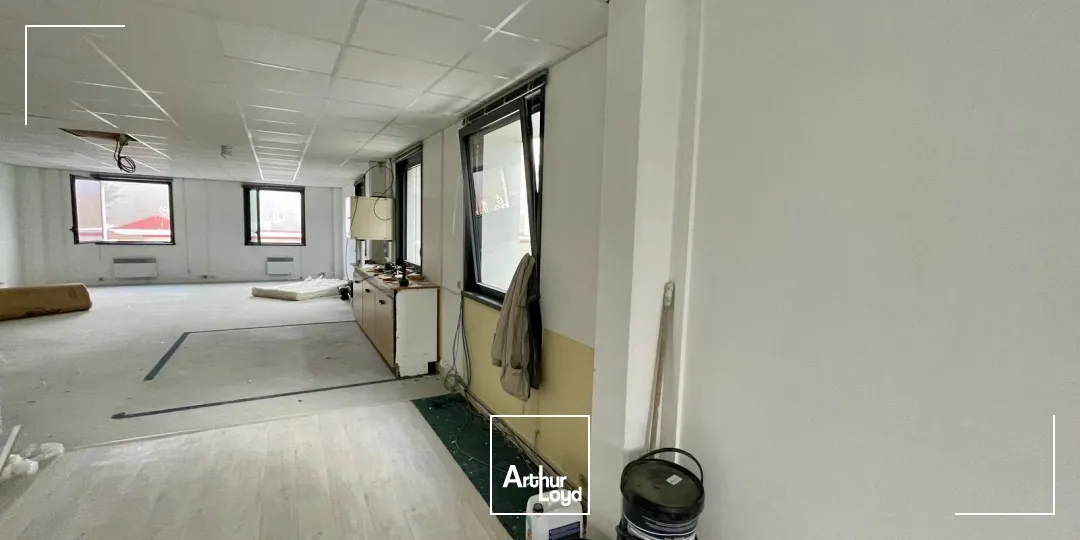 Location espace de bureaux 150 m² - Pilaterie -Wasquehal / Villeneuve d'Ascq, rénové
