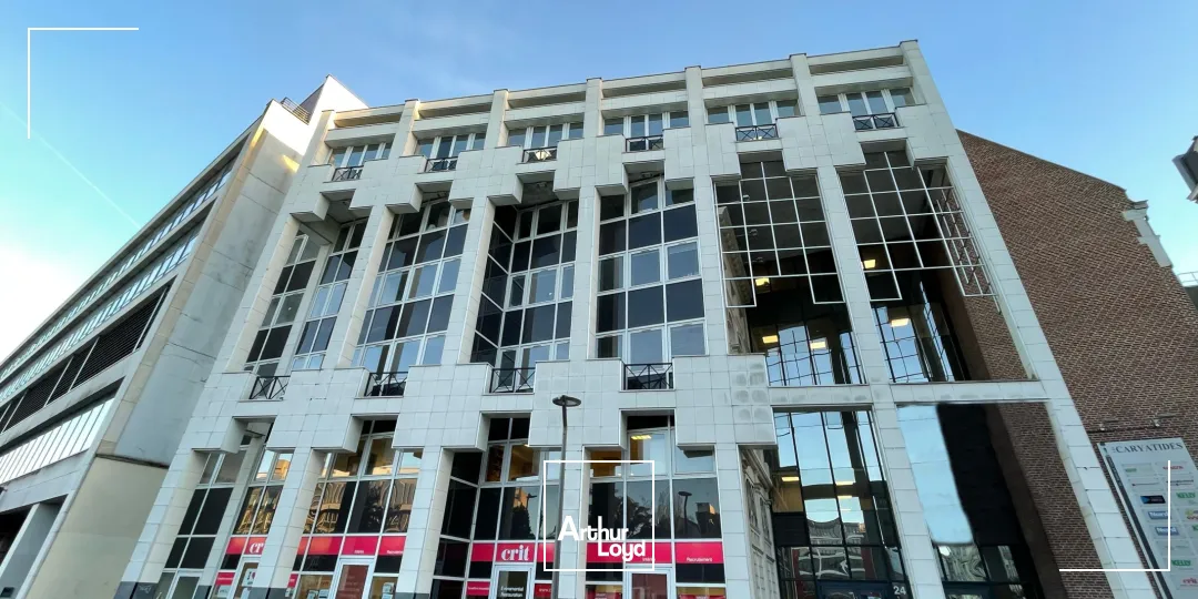 Bureaux rénovés avec terrasse à vendre dans le centre de Lille - Immeuble Caryatides 