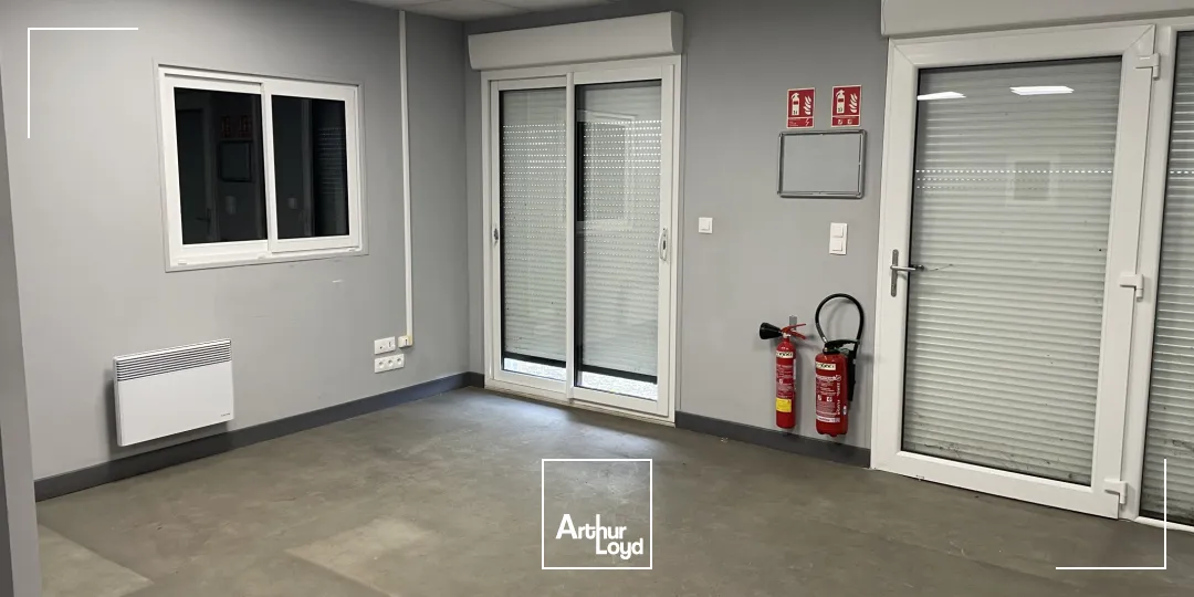 A LOUER A VENDRE Entrepôts et bureaux à Valenciennes