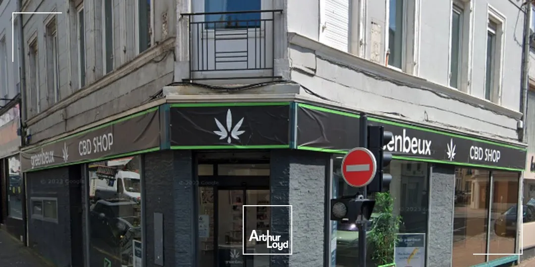 INVESTISSEMENT- Local commercial loué à vendre à Boulogne-sur-Mer centre-ville, angle de rue, belle visibilité