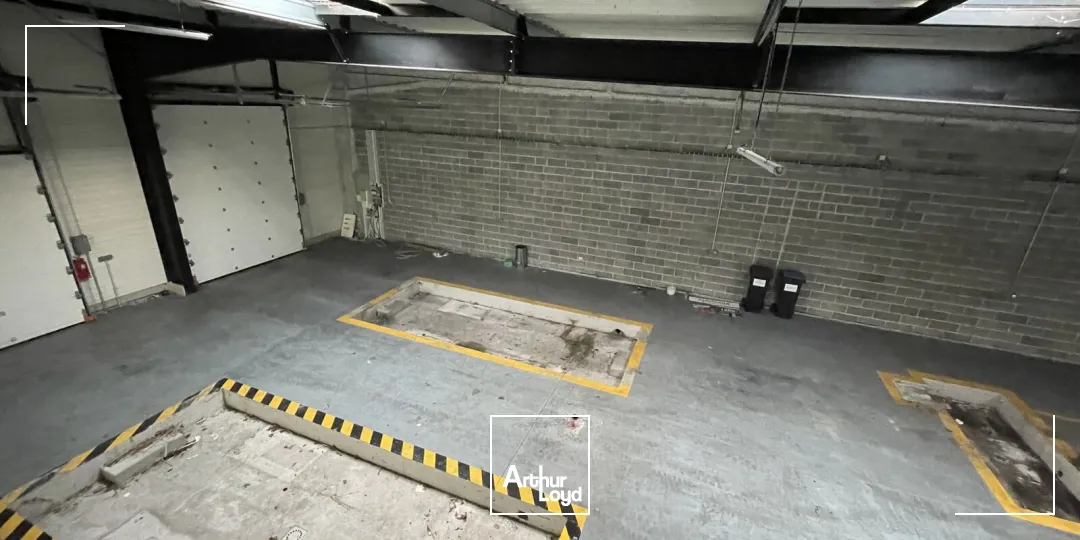 Local commercial 400 m² à louer - Visibilité optimale en entrée de villede zone INTERMARCHE