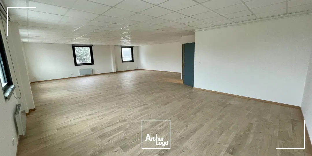 Bureaux à louer rénovés à la Pilaterie - 96 m² lumineux près du métro à Wasquehal / Villeneuve d'Ascq