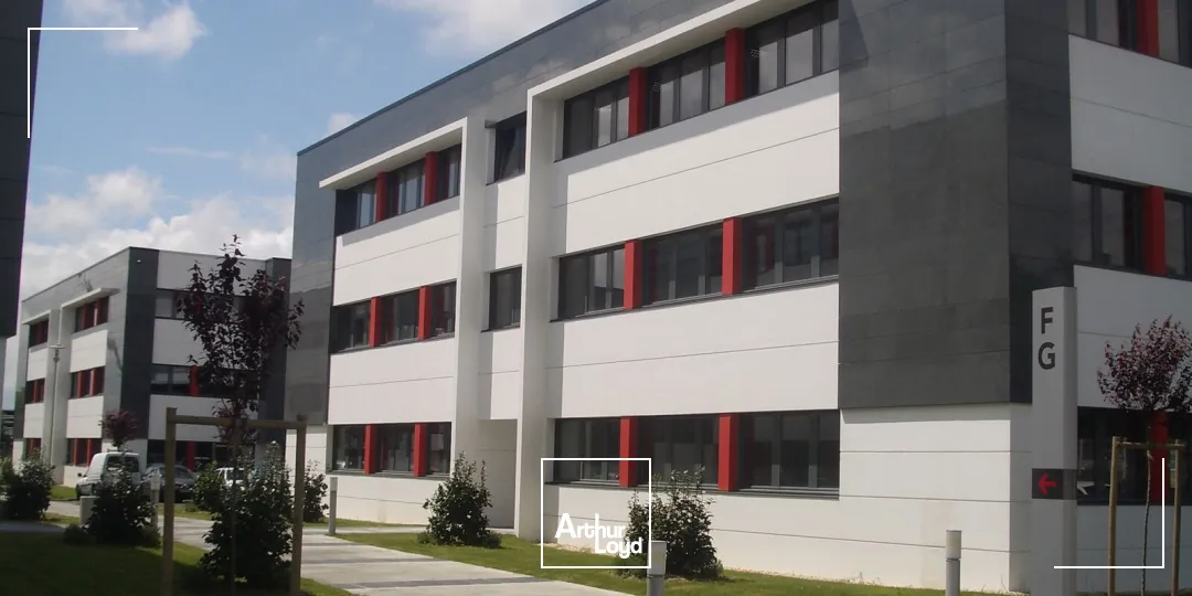 BUREAUX À VENDRE OU À LOUER-225 M²-PARC TERTIAIRE D'EXAPOLE