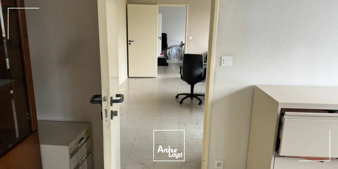 TOURS SUD GRANGE BARBIER - BÂTIMENT FROID POSITIF NEGATIF 4407 M² - TERRAIN 15591 M²