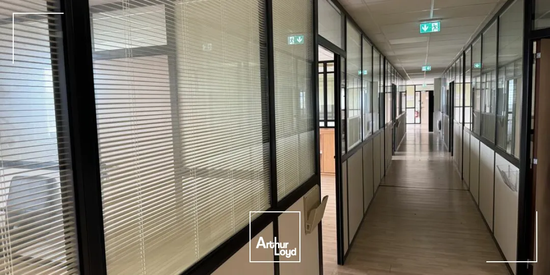 TOURS SUD GRANGE BARBIER - BÂTIMENT FROID POSITIF NEGATIF 4407 M² - TERRAIN 15591 M²