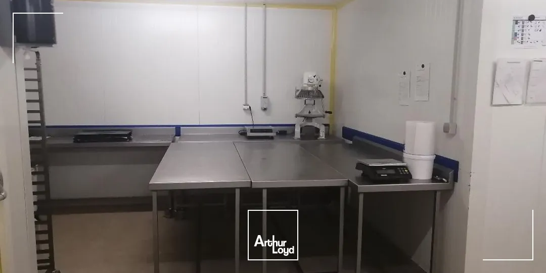 Locaux d'activité à vendre à ORLY 94310