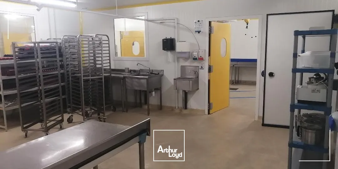 Locaux d'activité à vendre à ORLY 94310