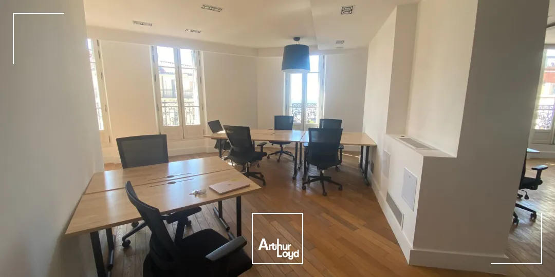 Bureaux rénovés et meublés avec vue mer - La Joliette - 13002 Marseille