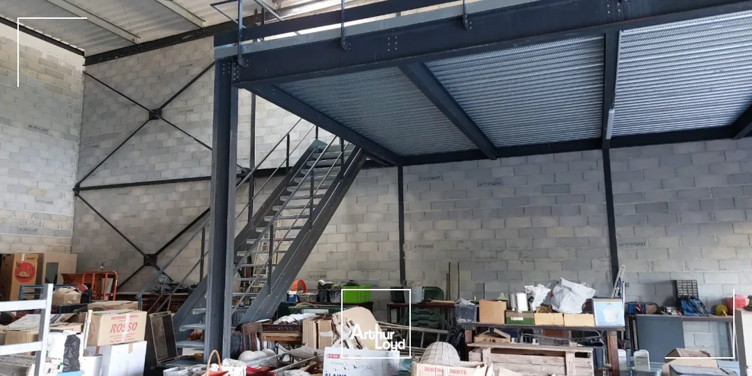 Entrepôt neuf avec parkings à louer - Parc d'Activités du Plateau de Signes