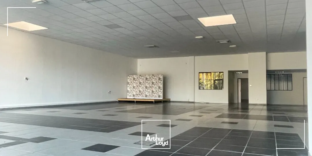 Emplacement N°1 ZONE NORD LIMOGES - Cellule commerciale 300 m²