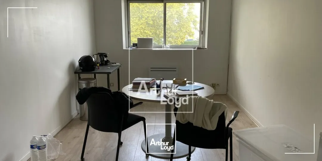 A LOUER LOCAL - LISSES