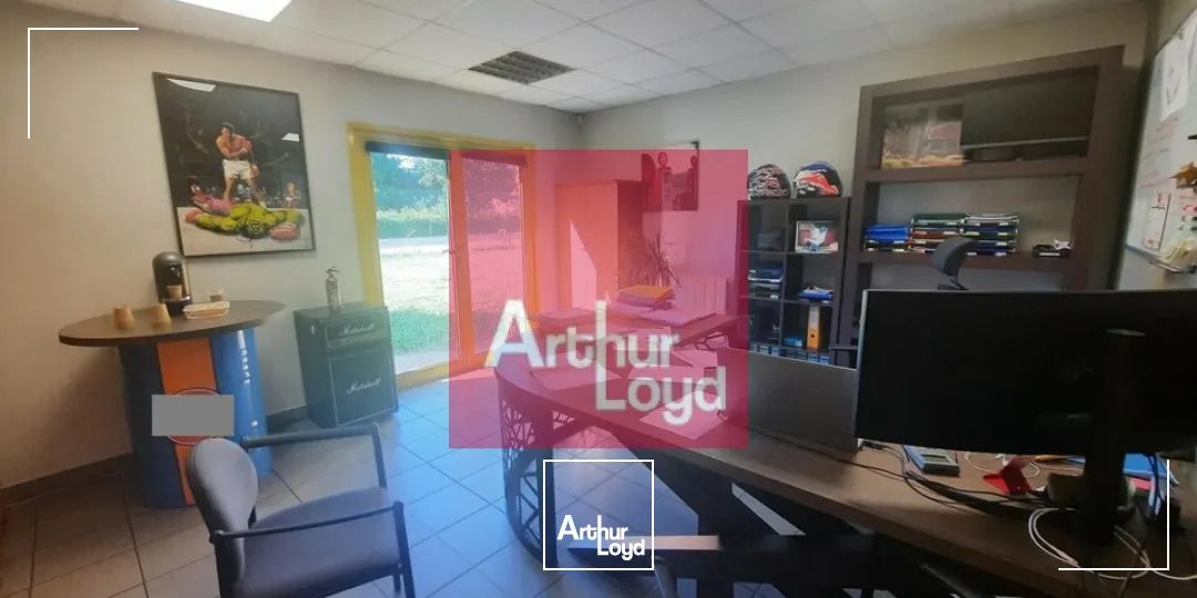 CLERMONT-FERRAND A LOUER LOCAL ACTIVITE 1400 M² - BATIMENT INDEPENDANT