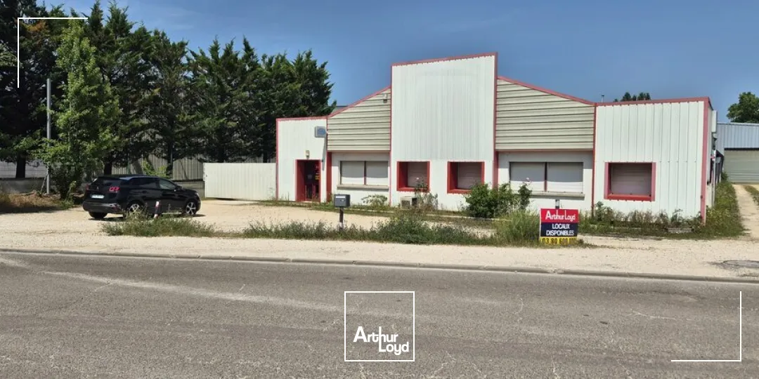 ENTREPOT - A VENDRE - LONGVIC