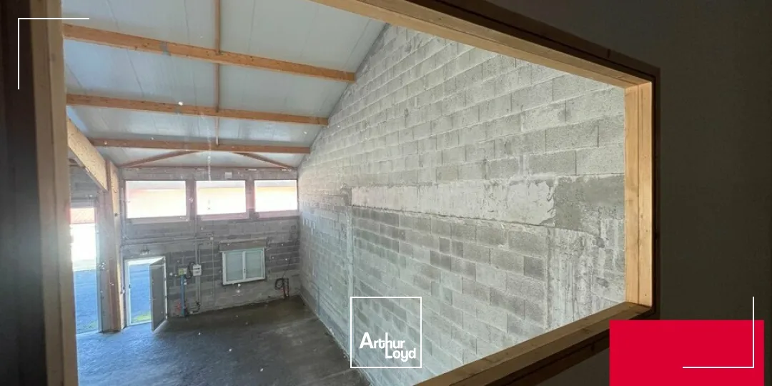 Proche BAYONNE, A LOUER, local d'activités de 250 m²