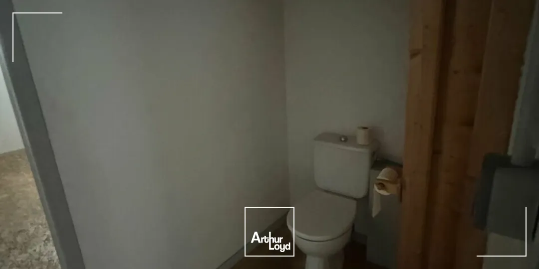 Proche BAYONNE, A LOUER, local d'activités de 250 m²