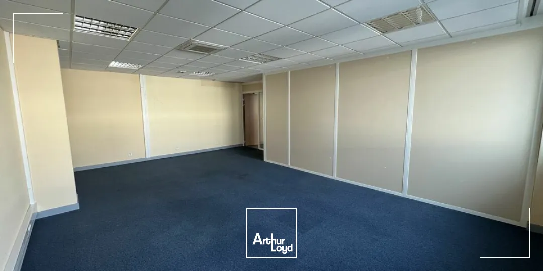 TOURS QUARTIER GARE BUREAUX A VENDRE 656 M² AVEC PARTIE LOUEE