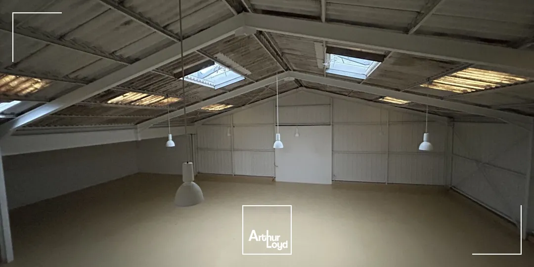 A VENDRE - 510 M2 - ST NAZAIRE - ATELIER - BUREAUX