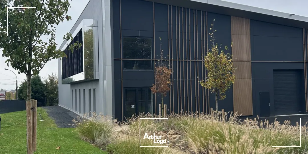 Bâtiment d'activité à louer, Neuville en Ferrain. 