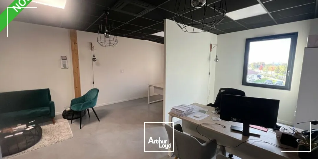 À VENDRE  PLATEAU DE BUREAUX MODERNES 253 m²  GUILHERAND-GRANGES (07)