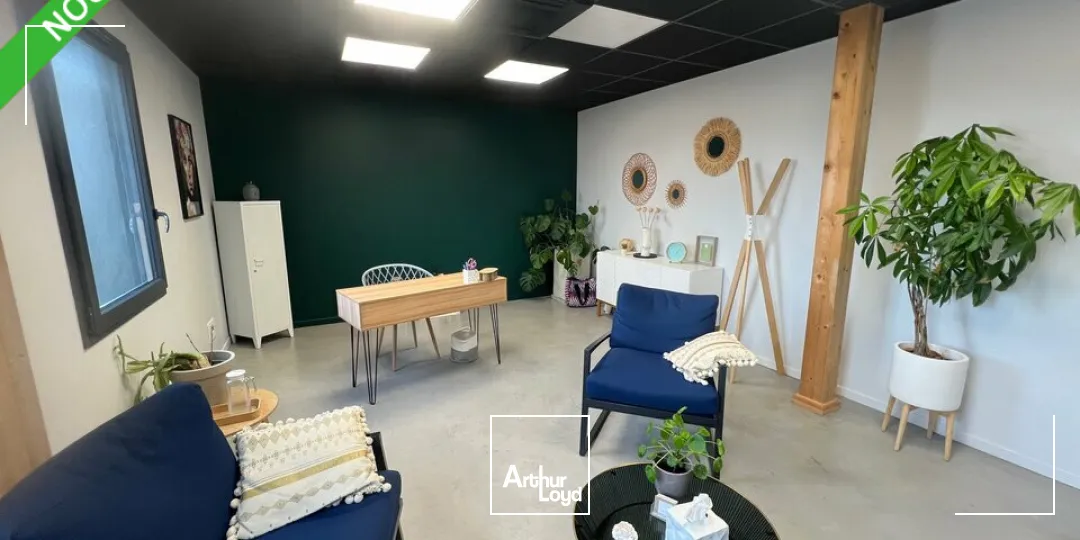 À VENDRE  PLATEAU DE BUREAUX MODERNES 253 m²  GUILHERAND-GRANGES (07)