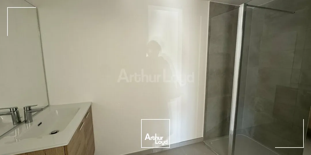 BUREAUX à LOUER de 64.1 m²