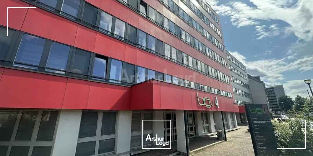 BUREAUX à LOUER de 363.6 m²