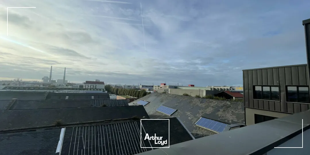 À VENDRE - LE HAVRE / ENTRÉE DE VILLE - BUREAUX - 514 m² - TERRASSE 100 m² 