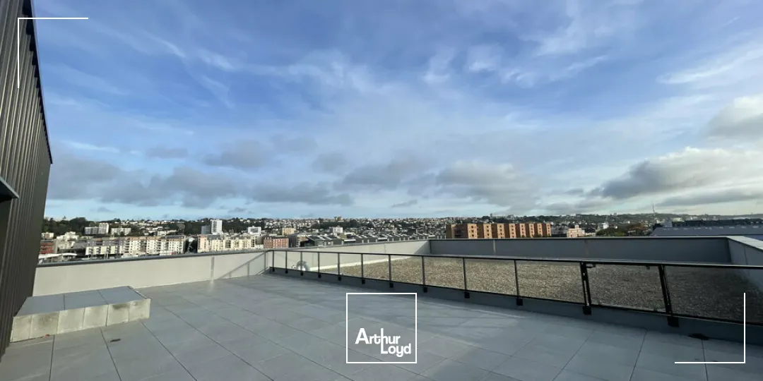À VENDRE - LE HAVRE / ENTRÉE DE VILLE - BUREAUX - 514 m² - TERRASSE 100 m² 