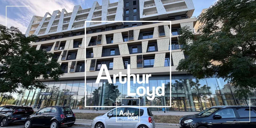 LOCATION LOCAL COMMERCIAL - PORT MARIANNE - PROCHE TRAMWAY