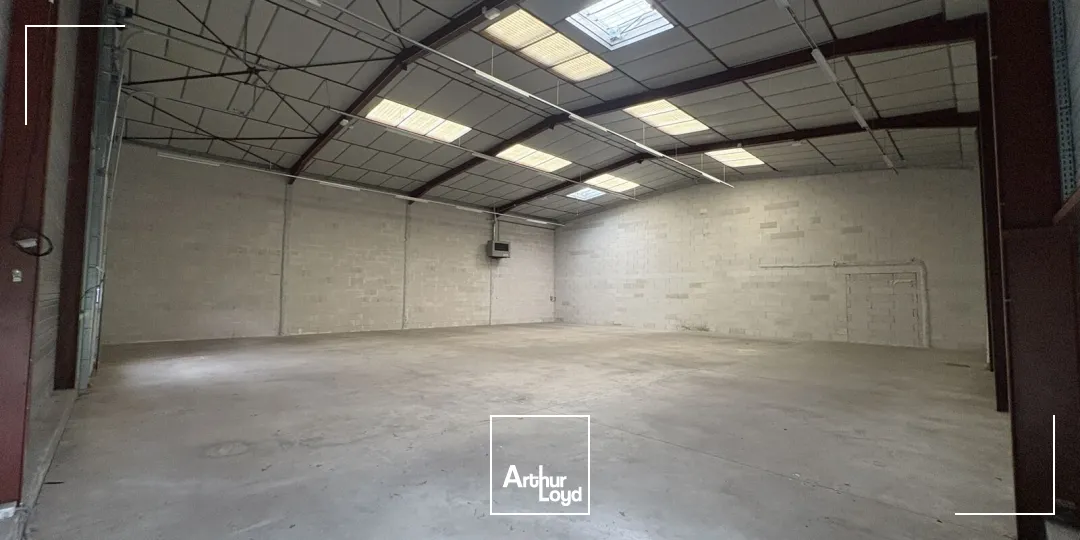Bâtiment d'activités à louer sur Villemandeur - 405 m2 - Stockage