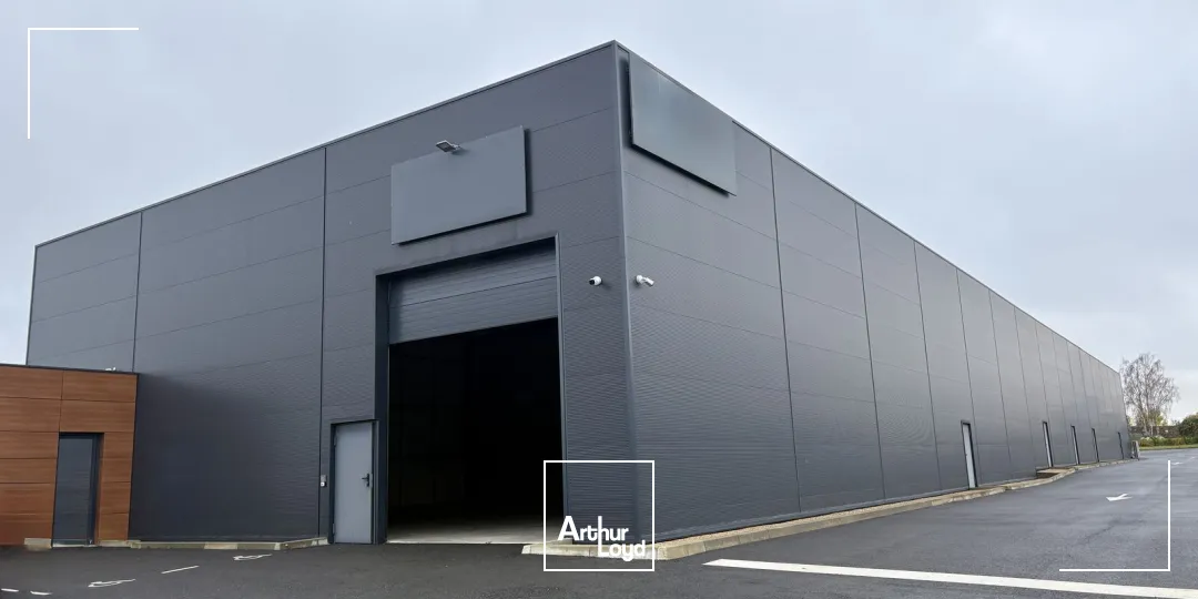 Cellule artisanale à louer - Meung sur Loire - 330 m2 - Périphérie Ouest Orléans Métropole