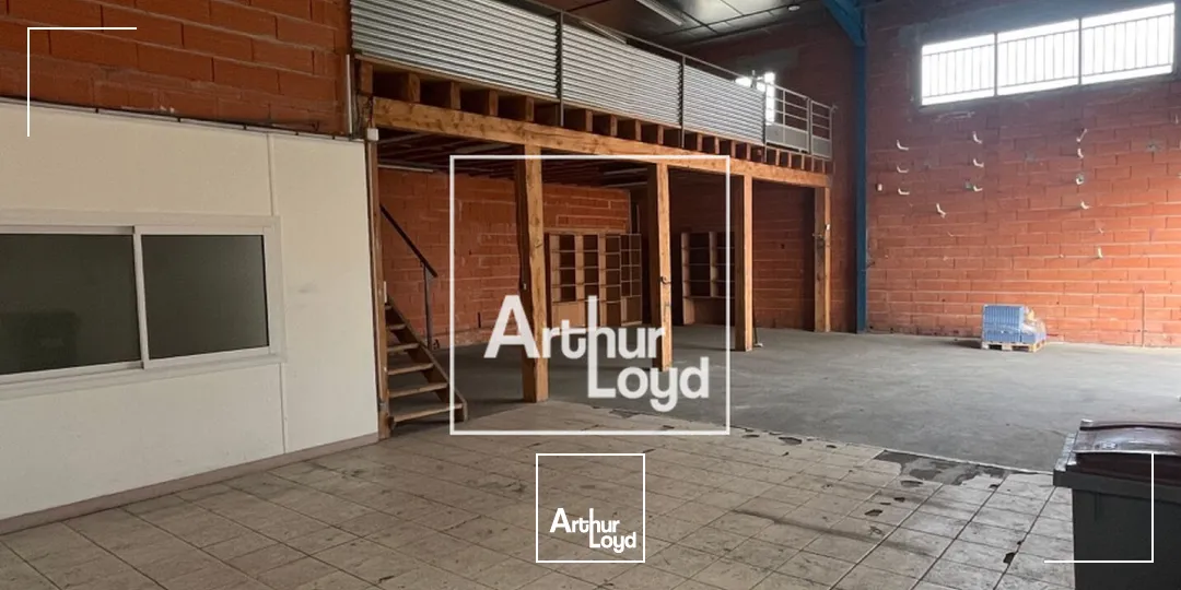 LOCAUX D'ACTIVITÉS AVEC VITRINE - À LA LOCATION - TOULOUSE ST ORENS