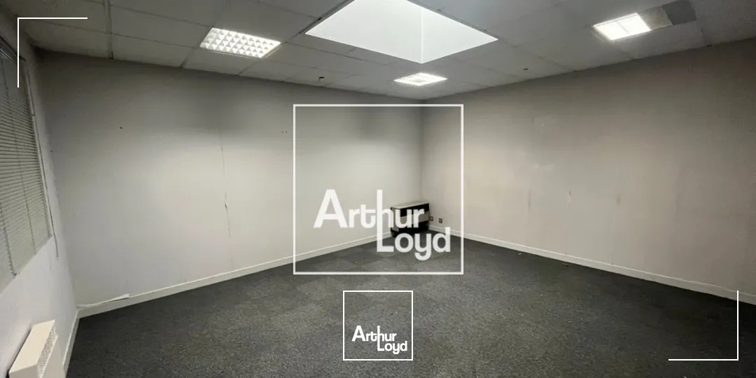 LOCAUX D'ACTIVITÉS AVEC VITRINE - À LA LOCATION - TOULOUSE ST ORENS